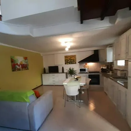 Feriehus Casa Rosa Verbania